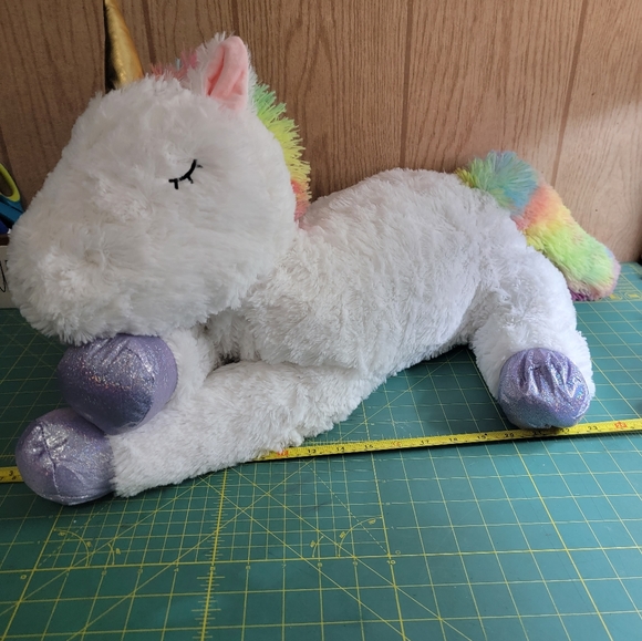 24" stuffed Unicorn with Secret Zipper storage pouchLooking for a magical comp - Picture 3 of 5